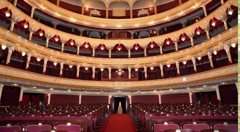 Teatr Wielki Poznań kalendarium - pełny harmonogram wydarzeń i spektakli