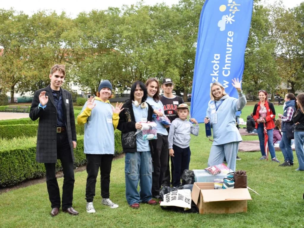 Czy szkoła w chmurze przyjmuje każdego? Sprawdź wymagania i korzyści nauki online