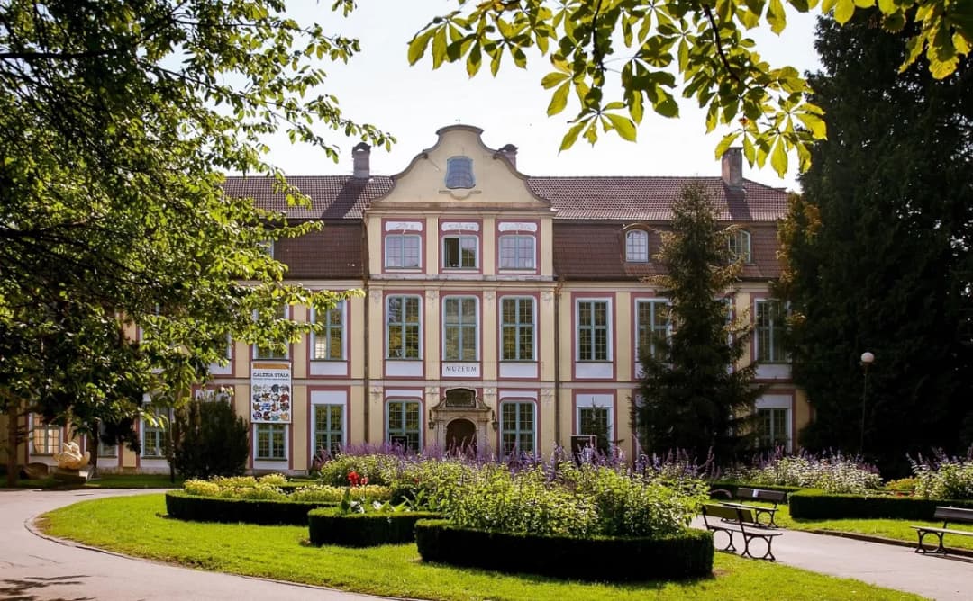 Oddział sztuki nowoczesnej Muzeum Narodowego w Gdańsku - historia i wystawy