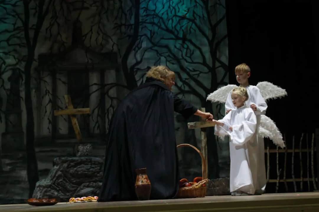 Dziady cz II spektakl: recenzje, obsada, bilety i tajemnice teatralnej interpretacji